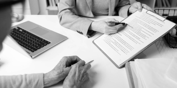Permisos de Residencia y Trabajo / Visados / Golden Visa La Serna del Monte · Permisos Residencia para Investigadores